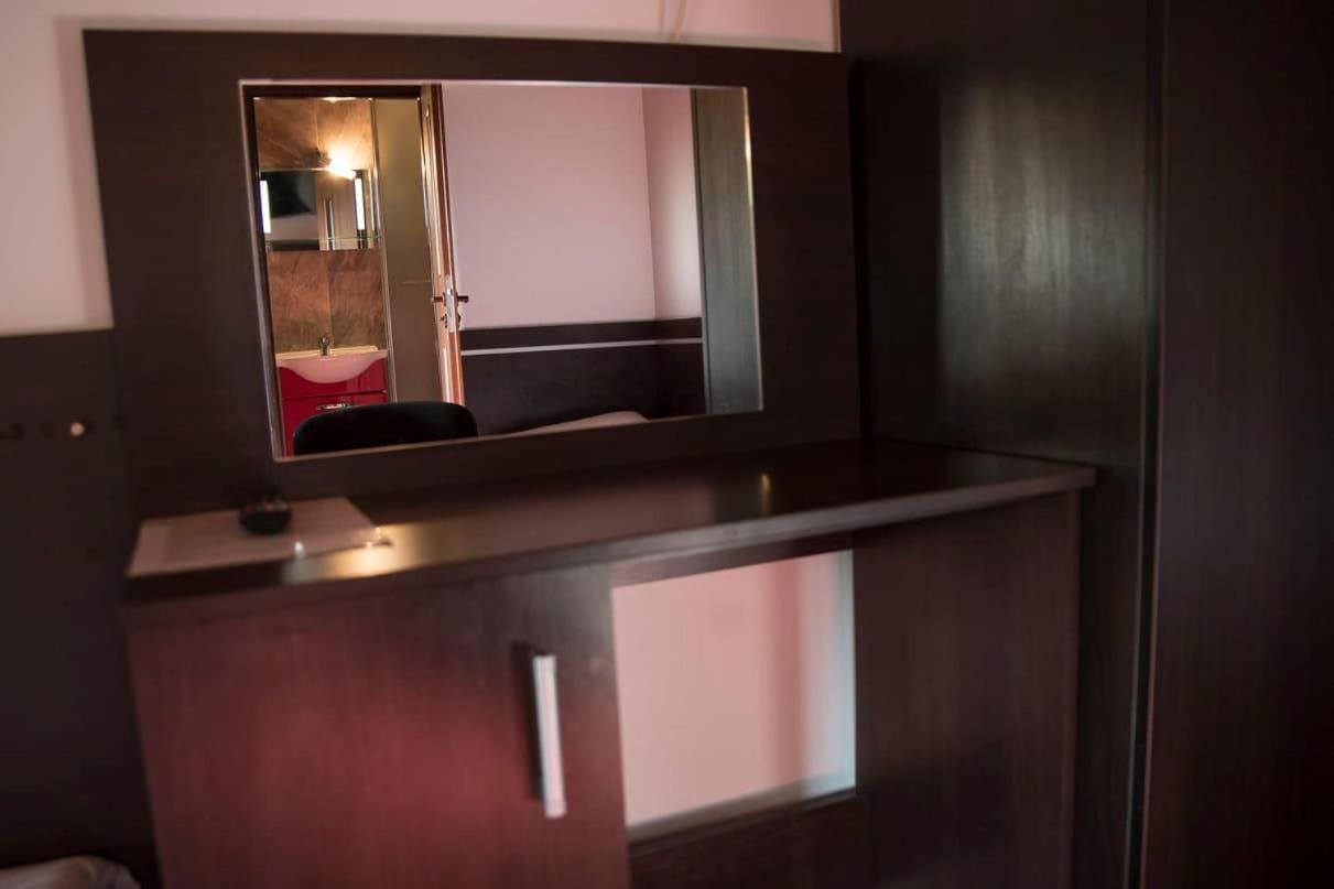 Apartmán Senator Piotrków Trybunalski Exteriér fotografie