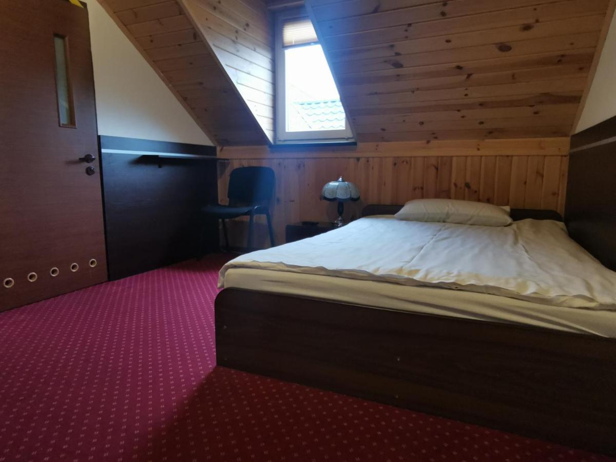 Apartmán Senator Piotrków Trybunalski Exteriér fotografie